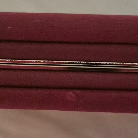 Vintage Alabama wallet/card holder. Snap closure. Crimson. - Picture 9 of 10